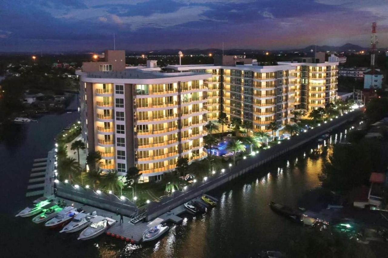 Whale Marina Condominium Na Chom Thian Eksteriør billede